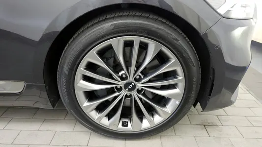 Kia K9 2 3.8 GDI AWD 2022 5
