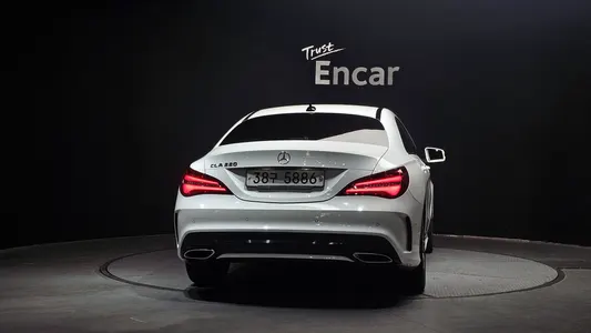 Mercedes-Benz CLA-Class C117 CLA220 AMG Line 2018 4