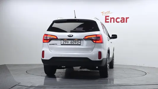 Kia R 2.0 2WD 2012 4