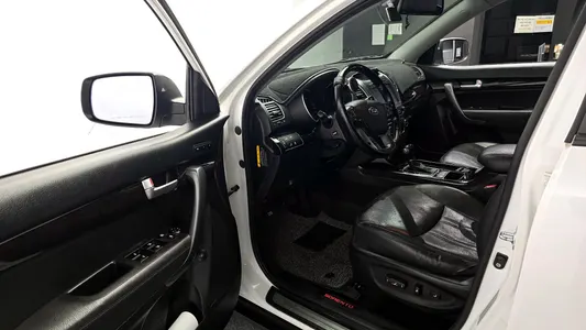 Kia R 2.0 2WD 2012 10