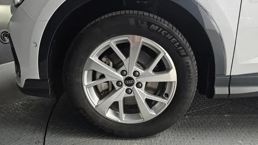 Audi Q3 (F3) 40 TFSI 2024 5
