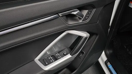 Audi Q3 (F3) 40 TFSI 2024 17