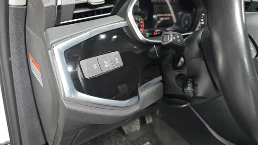 Audi Q3 (F3) 40 TFSI 2024 18