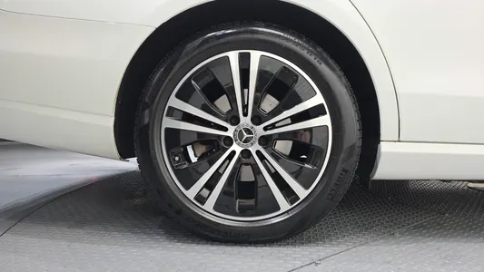 Mercedes-Benz E-Class W213 E250 2021 5
