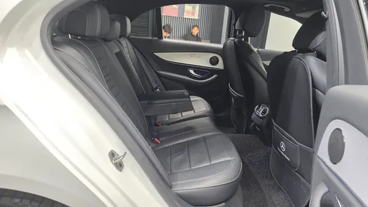 Mercedes-Benz E-Class W213 E250 2021 12