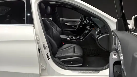 Mercedes-Benz C-Class W205 C350e 2018 11