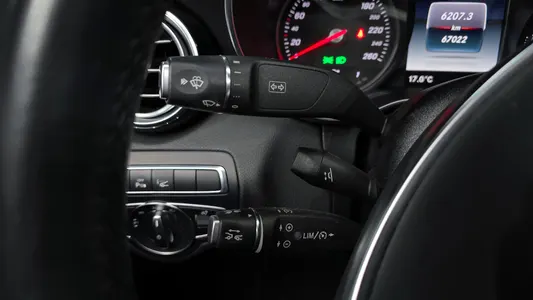 Mercedes-Benz C-Class W205 C350e 2018 18