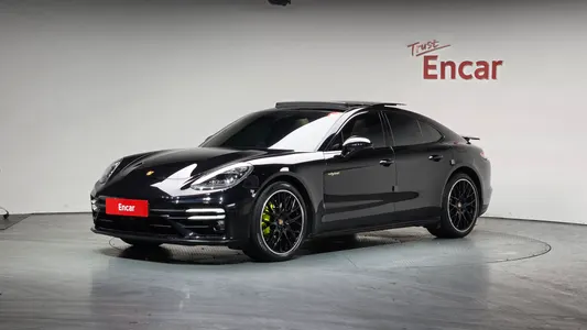 Porsche (971) 2.9 AWD E- 2021