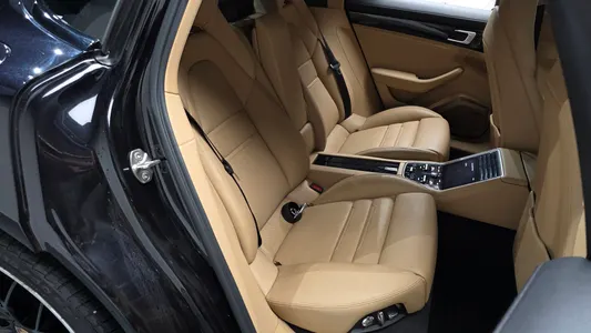 Porsche (971) 2.9 AWD E- 2021 12
