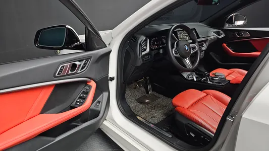 BMW 1 Series (F40) 120i M 2022 11
