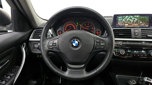 BMW 3 Series (F30) 320d 2018 12