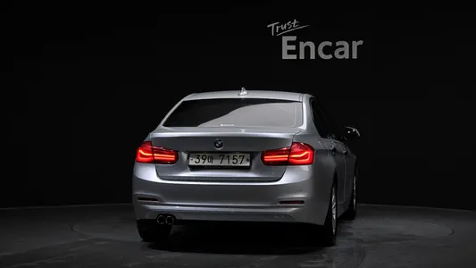 BMW 3 Series (F30) 320d ED 2017 4