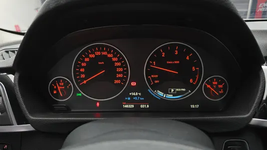 BMW 3 Series (F30) 320d ED 2017 8