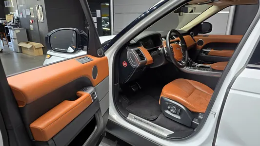 Land Rover 2 3.0 SDV6 AB 2017 10