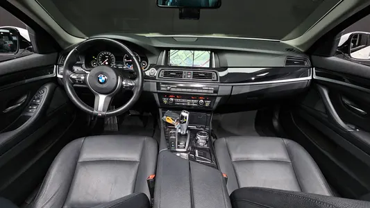 BMW 5 Series (F10) 520d M 2016 7