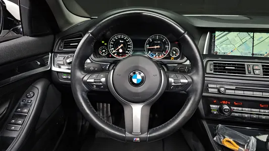 BMW 5 Series (F10) 520d M 2016 13