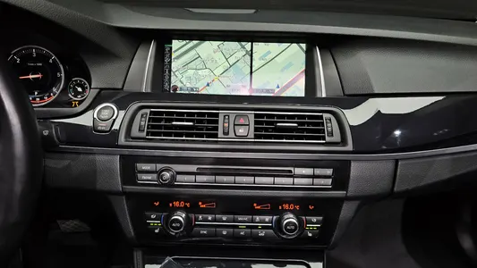 BMW 5 Series (F10) 520d M 2016 15