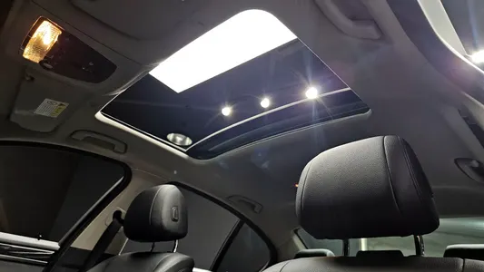 BMW 5 Series (F10) 520d M 2016 19