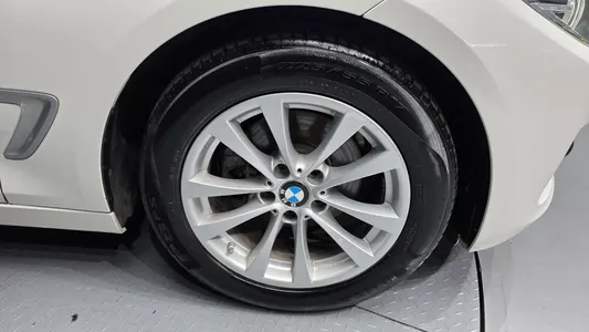 BMW 3 Series GT (F34) GT 320d xDrive 2020 5