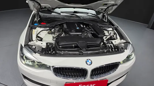 BMW 3 Series GT (F34) GT 320d xDrive 2020 6