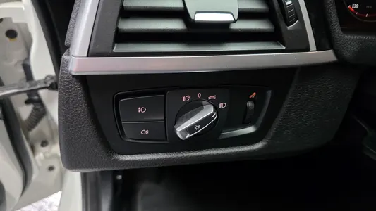 BMW 3 Series GT (F34) GT 320d xDrive 2020 28
