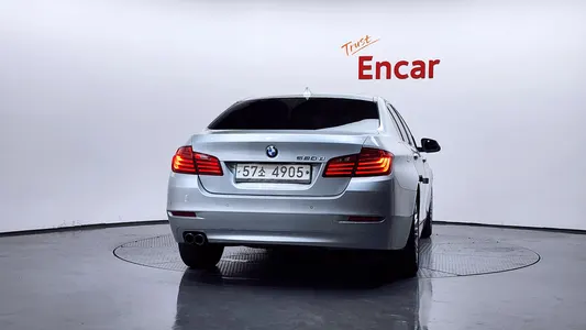 BMW 5 Series (F10) 520d 2014 4