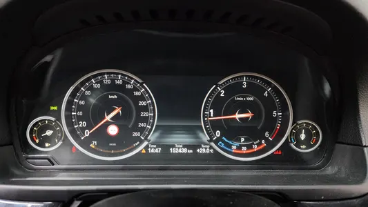 BMW 5 Series (F10) 520d 2014 8