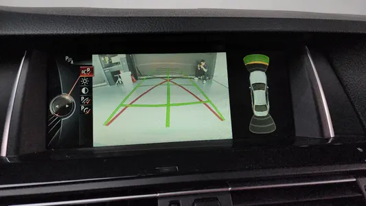 BMW 5 Series (F10) 520d 2014 14