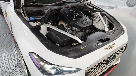 Genesis G70 2.0T AWD 2019 6