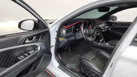 Genesis G70 2.0T AWD 2019 10