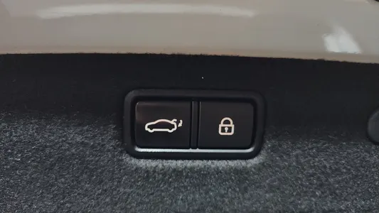Genesis G70 2.0T AWD 2019 23