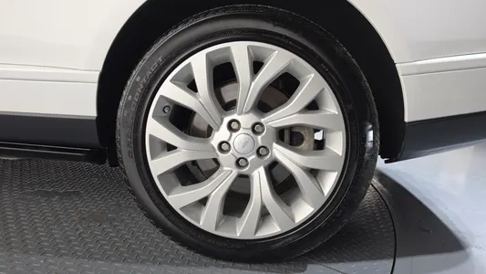 Land Rover 4 D350 Vogue SE 2021 21