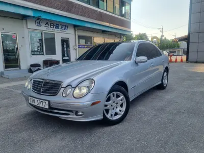 Mercedes-Benz E-Class W211 E350 4MATIC 2005