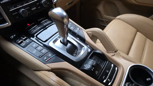Porsche 카이엔 3.0 2015 9