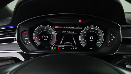 Audi A8 (D5) 60 TFSI LWB 2021 8