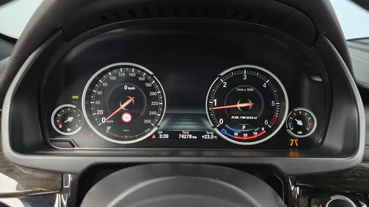 BMW X6 (F16) M50d 2018 8