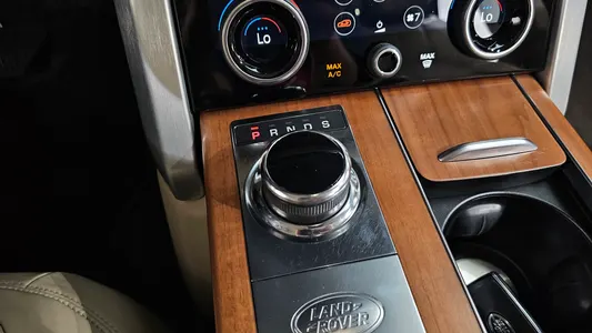 Land Rover 4 5.0 SC AB LWB 2019 9