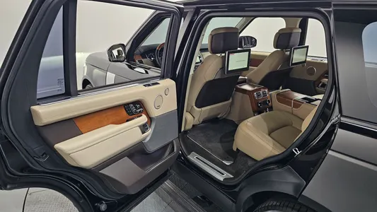 Land Rover 4 5.0 SC AB LWB 2019 12