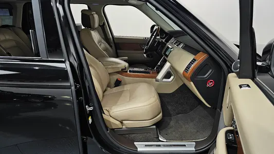 Land Rover 4 5.0 SC AB LWB 2019 26