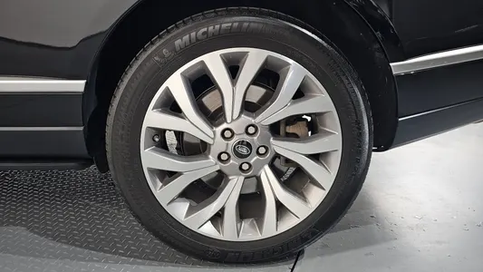 Land Rover 4 5.0 SC AB LWB 2019 21