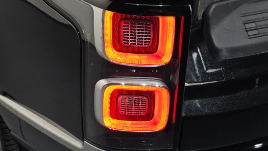 Land Rover 4 5.0 SC AB LWB 2019 23