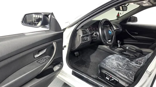 BMW 3 Series GT (F34) GT 320d 2016 10