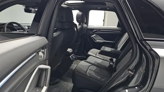 Audi Q3 (F3) 35 TDI 2025 12