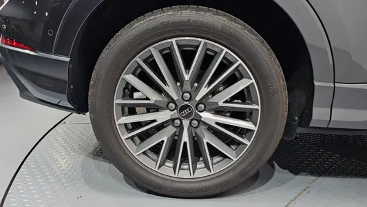 Audi Q3 (F3) 35 TDI 2025 22