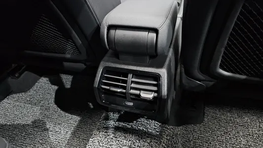 Audi Q3 (F3) 35 TDI 2025 32