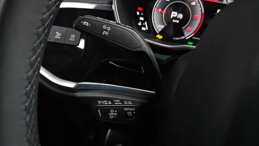 Audi Q3 (F3) 35 TDI 2025 31