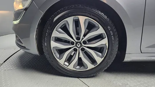 Renault Korea SM6 2.0 LPe LE () 2017 5
