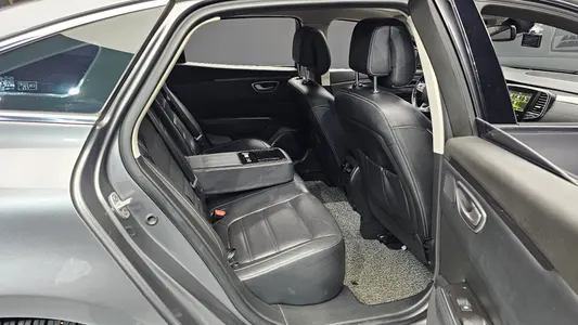 Renault Korea SM6 2.0 LPe LE () 2017 12