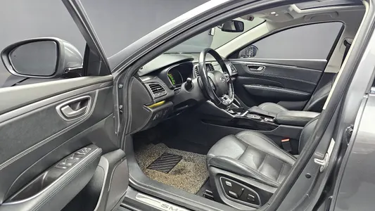 Renault Korea SM6 2.0 LPe LE () 2017 10