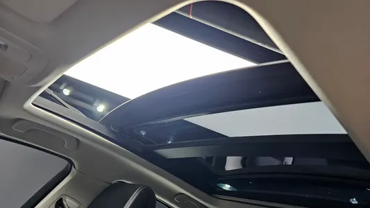 Renault Korea SM6 2.0 LPe LE () 2017 16